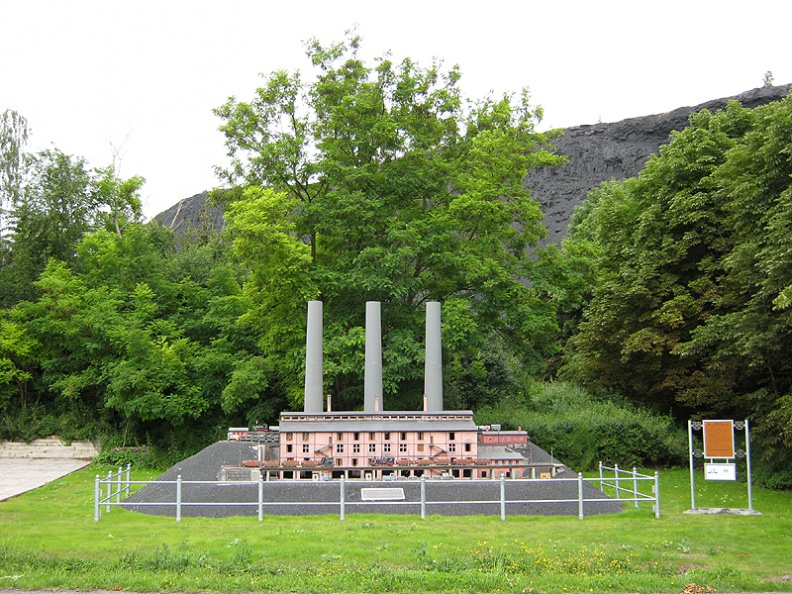 Denkmal-Krughütte Blick auf das Denkmal (Foto G. Roswora) 