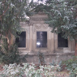 [061] Kronenfriedhof in Eisleben