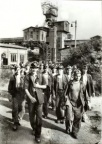 Brigade vor dem Fördergerüst des Forschrittschachtes , ca. 1960 (Foto Mansfeldarchiv)