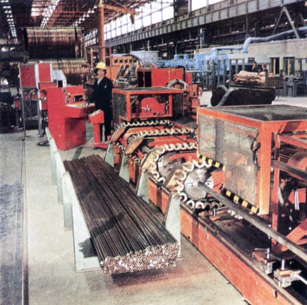 Rohr- und Stangenzug (Foto Mansfeld-Kombinat - Exportbroschüre 3)
