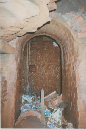 Zugang zur Schachtröhre Bolze-Schacht  1995 (Foto F. Naundorf)