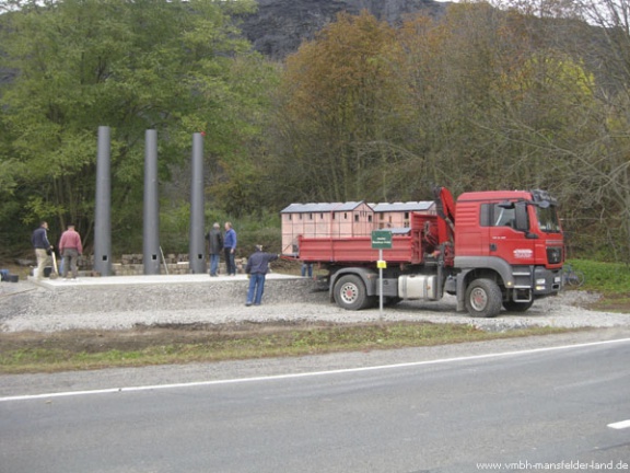 Bild 11 - 27.10.2010 - Transport und Aufstellung der ersten Teile des Modells  Foto: M. Spilker