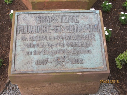 30 2016 Plümicke - Grabstätte
