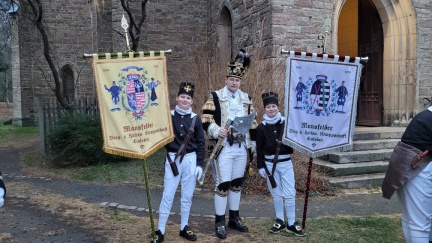 Bild 01 Bad Suderode 2025 - Rottleberode, vor der Kirche