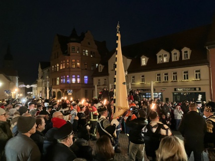 Bild 04 auch das Publikum wartet auf die Musik